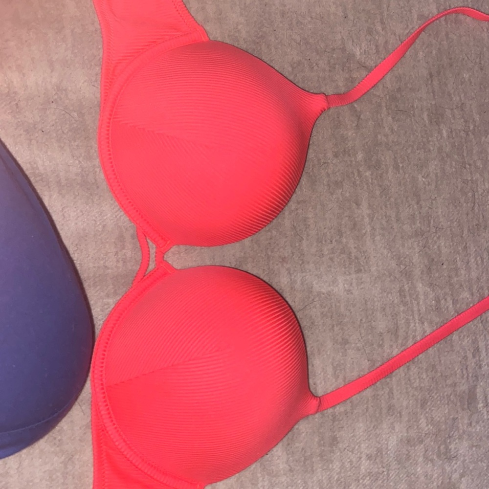 bikini top, push up, have tried on but have never worn, ties at top and latches